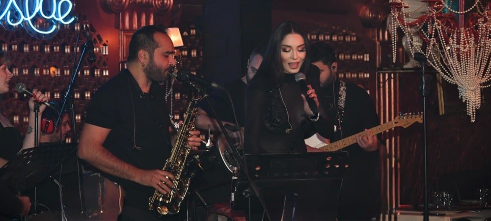 ECE GÜRSEL ''Prenses erkeklerden hoşlanmıyorum''