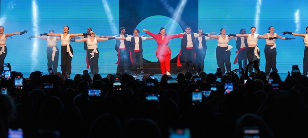 Yasemin Sakallıoğlu’ndan ‘Doğru Koca Nasıl Seçilir’ Gösterisine Duygusal Veda