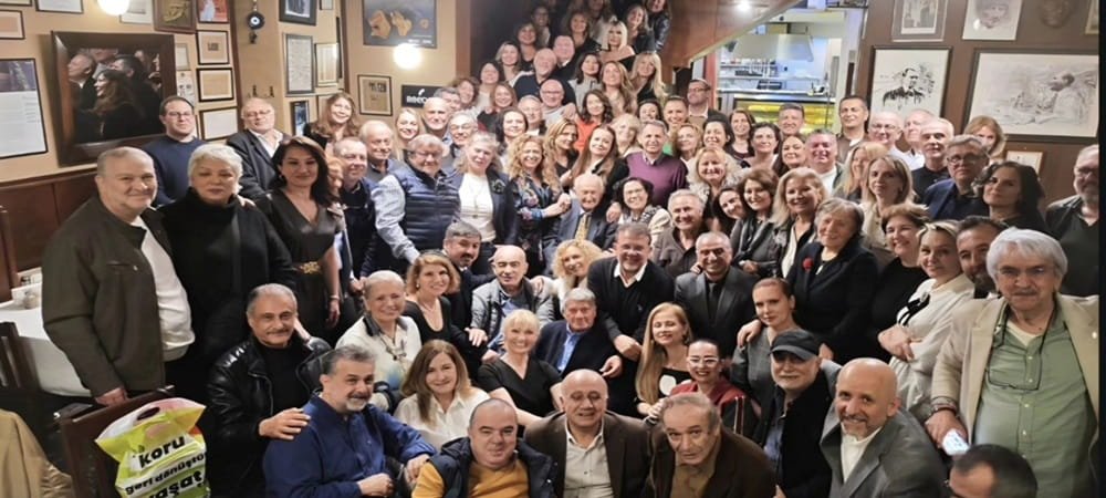 Nostalji ve Vefa Dolu Bir Gece